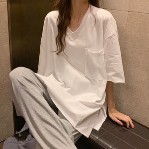 White boyfriend t-shirt